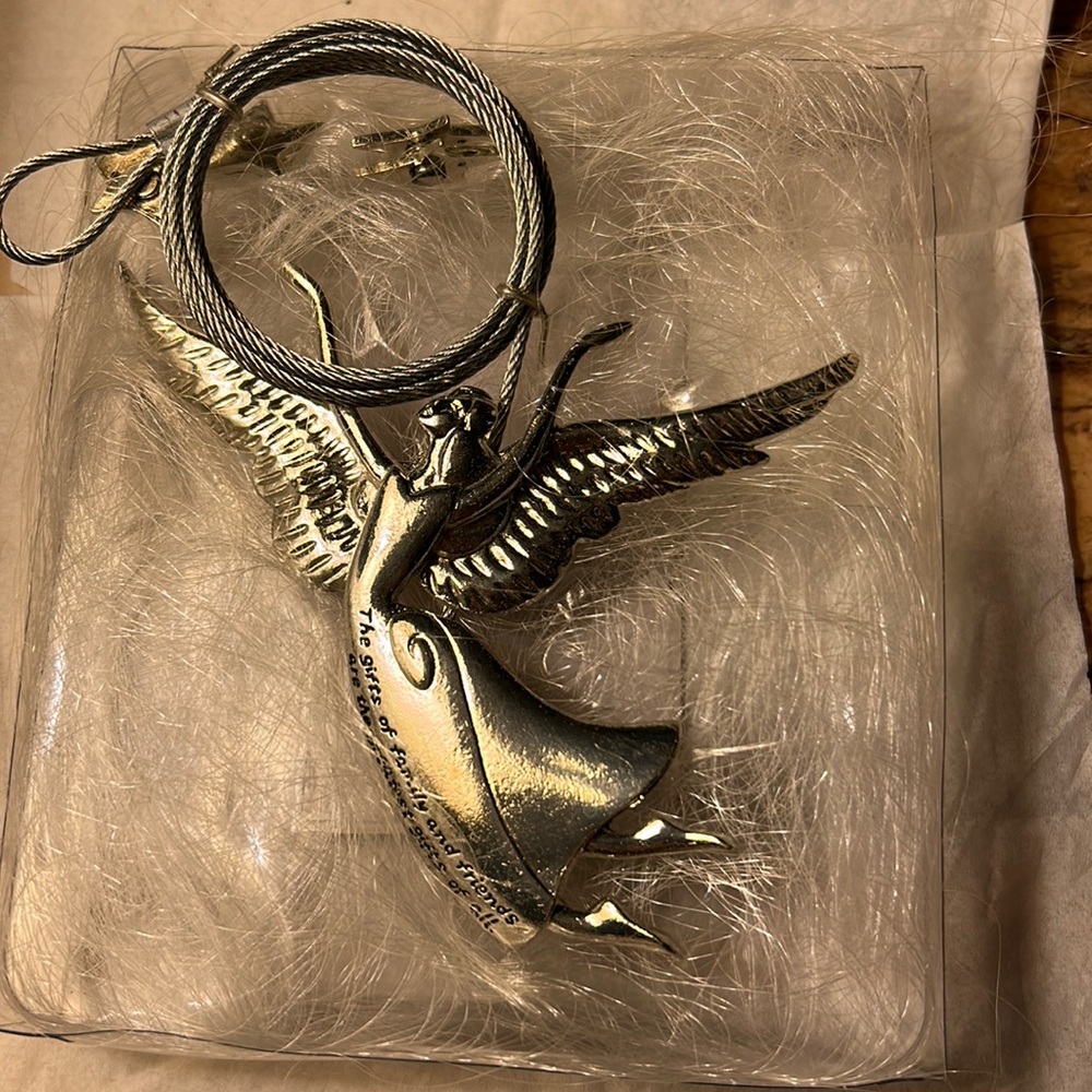 New in box Angel Card/photo hanger
